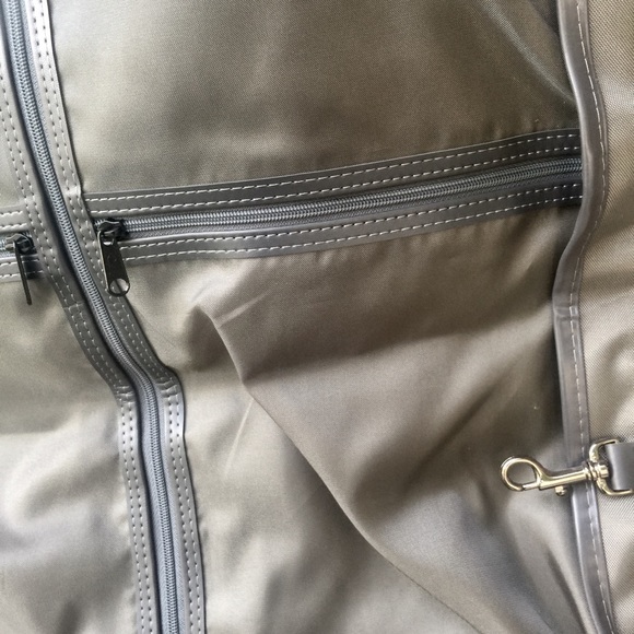 Garment Bag with Shoulder Strap 👌 - Picture 8 of 8